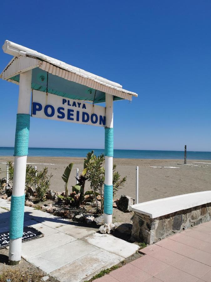 Lido Beachfront 토레몰리노스 외부 사진
