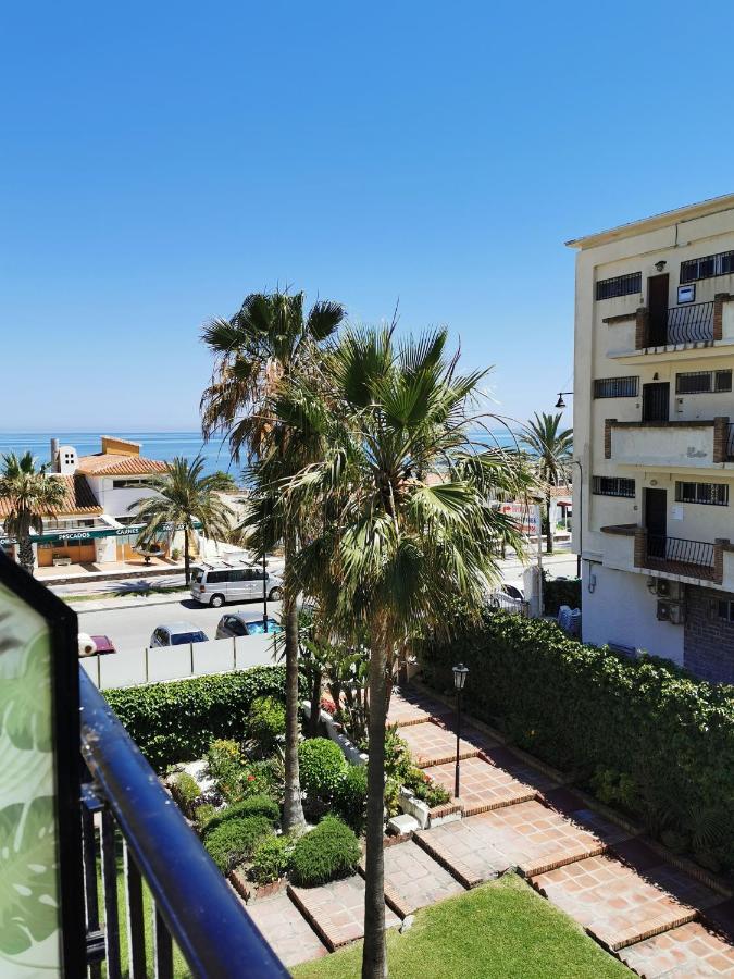 Lido Beachfront 토레몰리노스 외부 사진